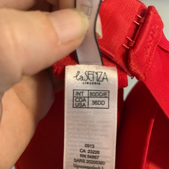 La Senza Red Rhinestone Bra 36DD Demi Plunge - Picture 5 of 5